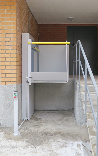 Расположение приводной колонны - слева