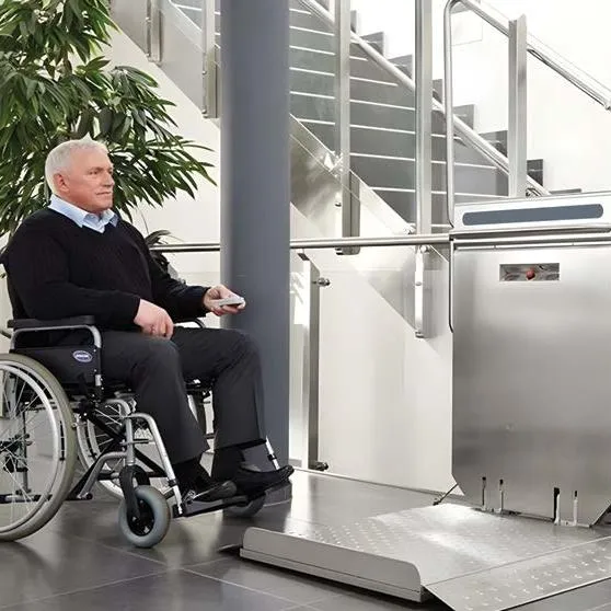 Наклонный лестничный платформенный подъемник для мгн и инвалидов ИНВАПРОМ А310