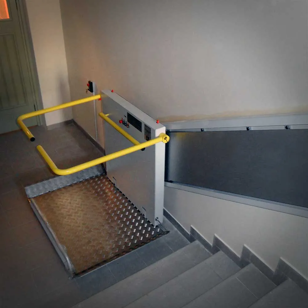 Наклонные подъемники для инвалидов колясочников