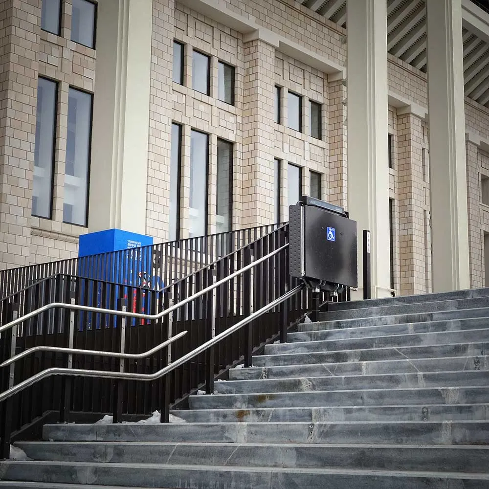 Подъемная платформа для инвалидов наклонного перемещения