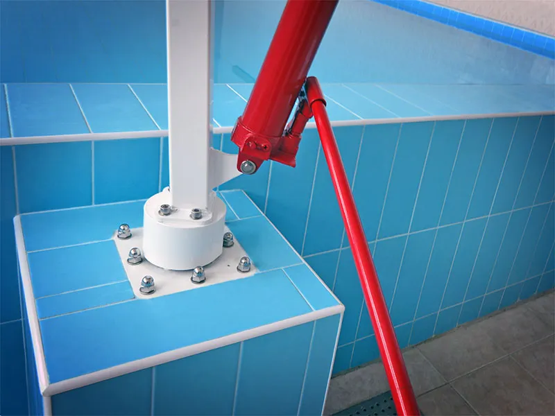 Подъемник для бассейна для инвалидов с гидравлическим приводом