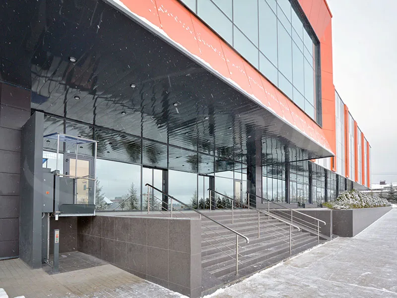 Подъемник для инвалидов уличный с навесом