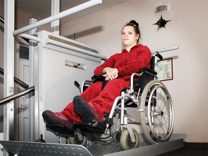 Медицинское учреждение для инвалидов. ИНВАПРОМ подъемники для инвалидов. ИНВАПРОМ а310 подъемник для инвалидов. ИНВАПРОМ а3 подъемник для инвалидов. Стул подъемник для инвалидов.